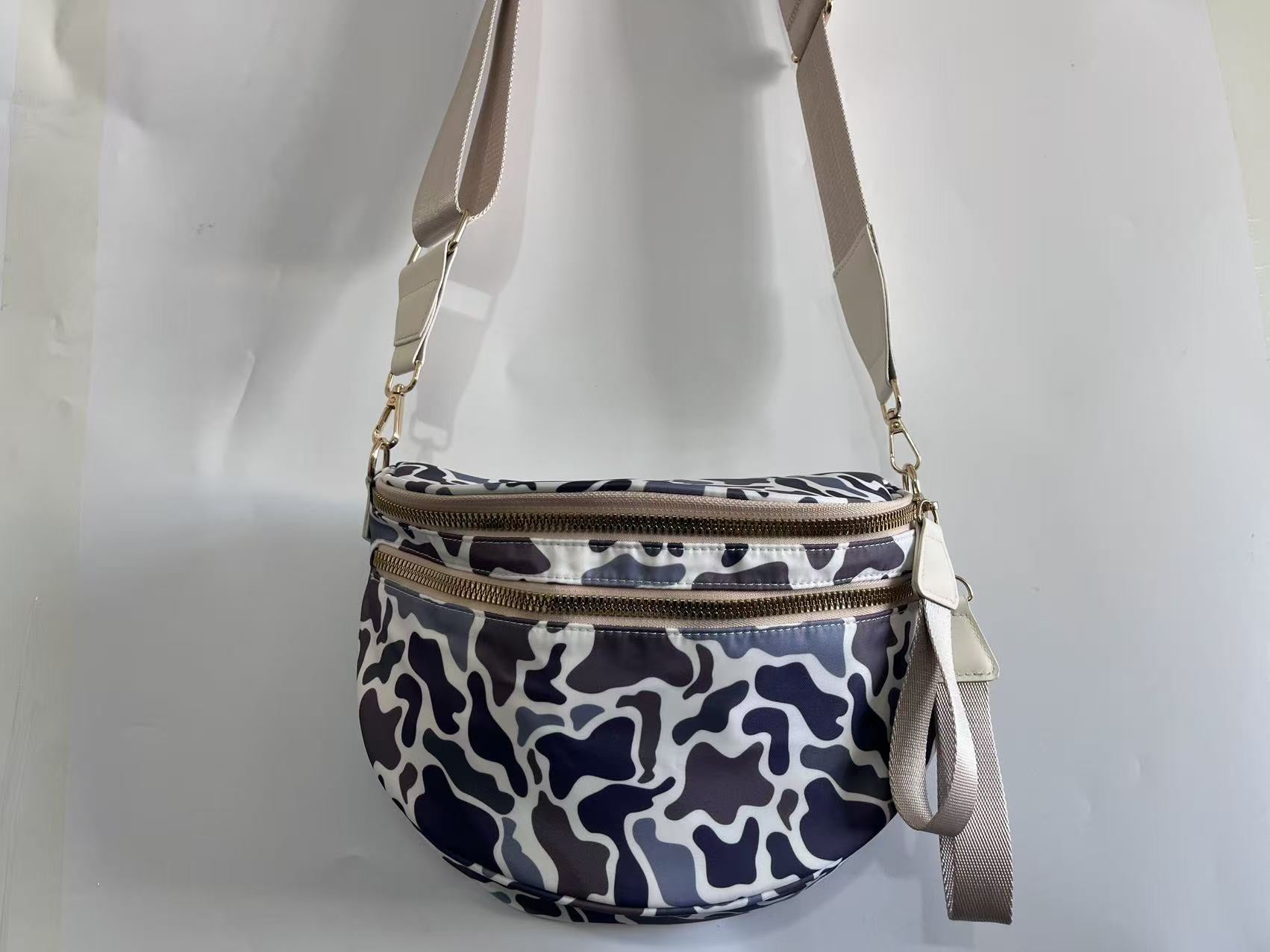 Women's Oxford Cloth Shoulder Bag